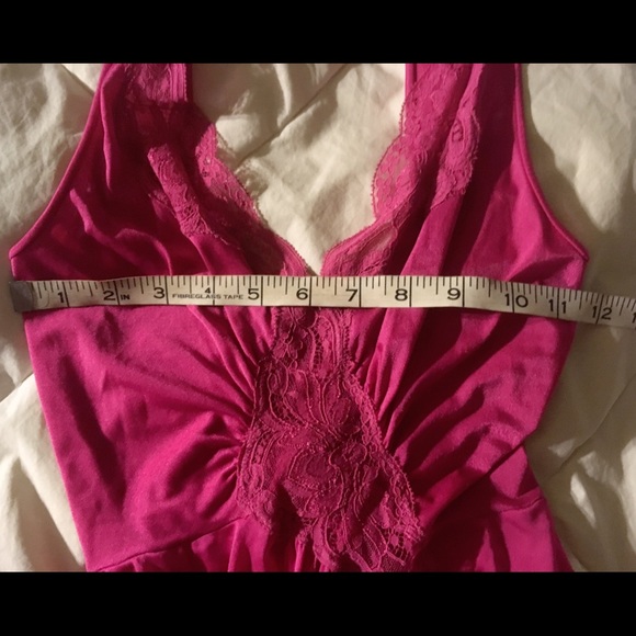 Vtg OLGA Full Sweep Lace Nightgown Peek-a-boo S-M - Picture 5 of 6